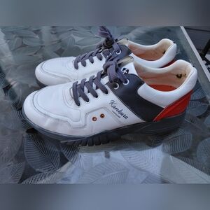 Kankura Men's Size 10 White and Gray Sneakers